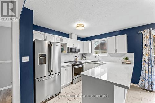 70 Dalgleish Avenue, Kingston (Kingston East (Incl Barret Crt)), ON - Indoor Photo Showing Kitchen With Upgraded Kitchen