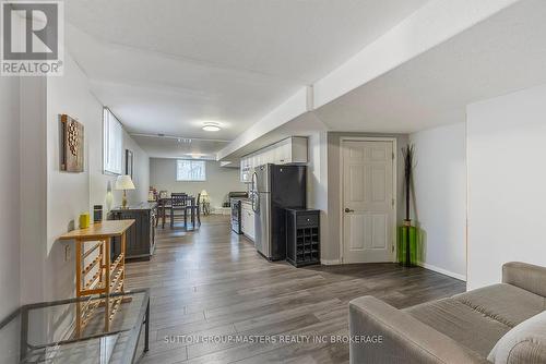 70 Dalgleish Avenue, Kingston (Kingston East (Incl Barret Crt)), ON - Indoor Photo Showing Living Room