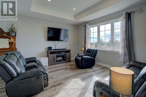 1289 County 8 Road, Prince Edward County (Picton), ON - Indoor Photo Showing Living Room