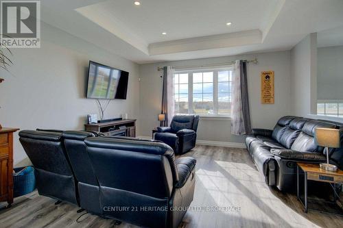 1289 County 8 Road, Prince Edward County (Picton), ON - Indoor Photo Showing Living Room