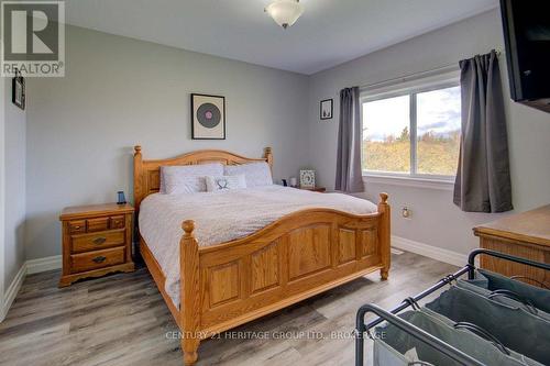 1289 County 8 Road, Prince Edward County (Picton), ON - Indoor Photo Showing Bedroom