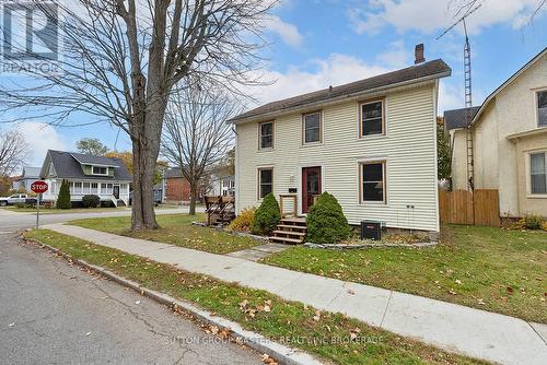 193 Sydenham Street, Gananoque (821 - Gananoque), ON - Outdoor With Facade