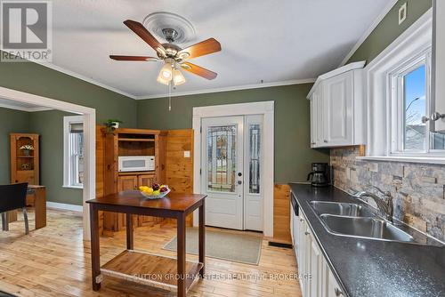 193 Sydenham Street, Gananoque (821 - Gananoque), ON - Indoor Photo Showing Kitchen With Double Sink