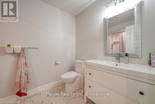 Mudroom featuring light wood-type flooring - 82 Sunview Drive, Norwich, ON - Indoor Photo Showing Other Room