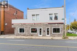 1261 MAIN STREET E  Hamilton, ON L8K 1A8