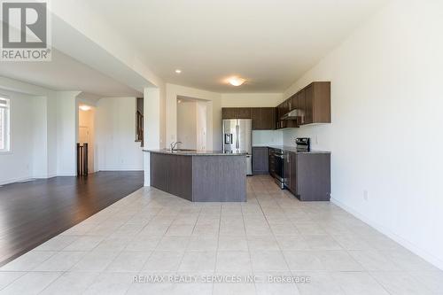 288 Freure Drive, Cambridge, ON - Indoor Photo Showing Kitchen