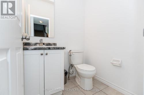 288 Freure Drive, Cambridge, ON - Indoor Photo Showing Bathroom