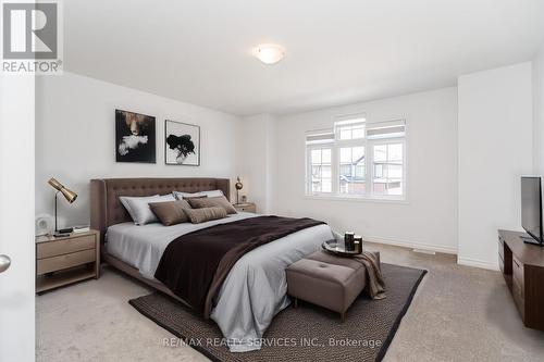 288 Freure Drive, Cambridge, ON - Indoor Photo Showing Bedroom