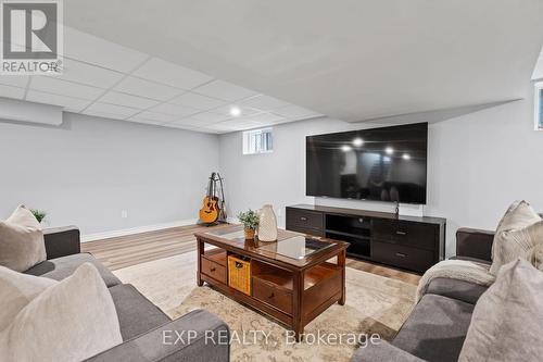 10 Nickerson Avenue, St. Catharines, ON - Indoor