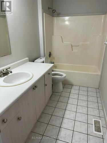 149 Werstine Terrace, Cambridge, ON - Indoor Photo Showing Bathroom