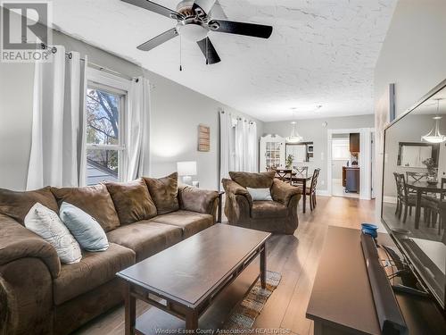 1265-67 Bruce Avenue, Windsor, ON - Indoor Photo Showing Living Room