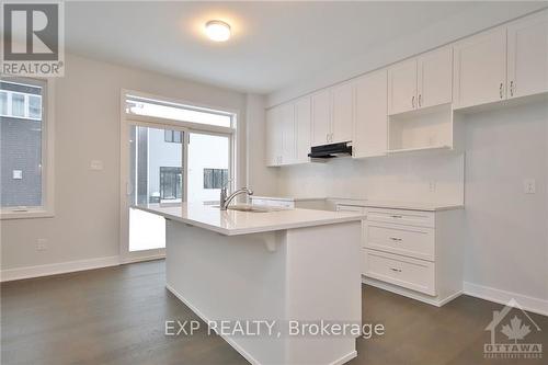 147 Yearling Circle, Ottawa, ON - Indoor Photo Showing Kitchen