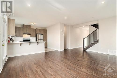 104 Beebalm Crescent, Ottawa, ON - Indoor Photo Showing Kitchen