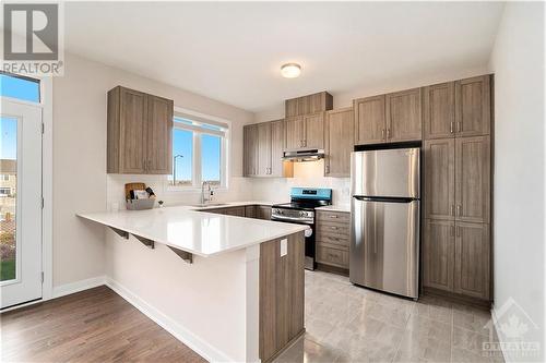 104 Beebalm Crescent, Ottawa, ON - Indoor Photo Showing Kitchen