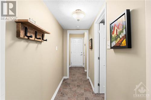 834 Campobello Drive, Ottawa, ON - Indoor Photo Showing Other Room