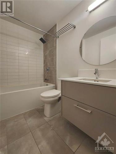 255 Bay Street Unit#1601, Ottawa, ON - Indoor Photo Showing Bathroom