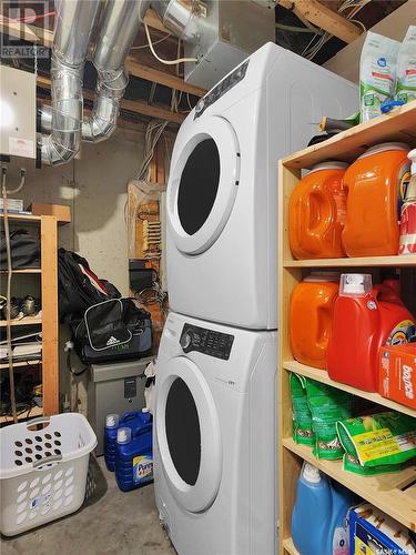 607 Coad Crescent, Saskatoon, SK - Indoor Photo Showing Laundry Room