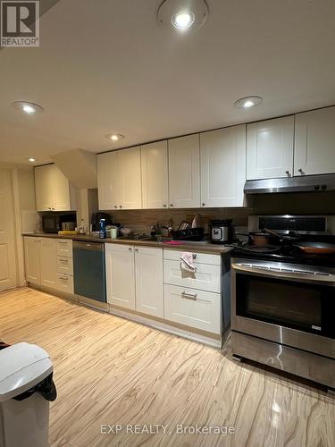 215 Emerson Street, Hamilton, ON - Indoor Photo Showing Kitchen