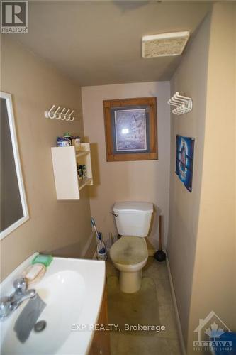 380 Fisher Street, North Bay, ON - Indoor Photo Showing Bathroom