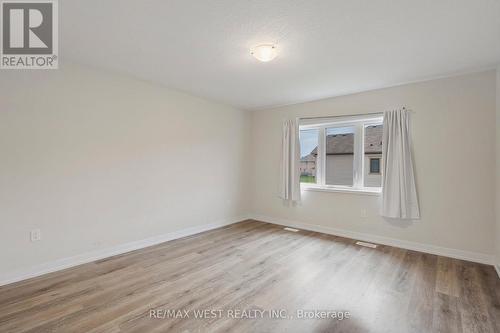 7789 Kalar Road, Niagara Falls, ON - Indoor Photo Showing Other Room