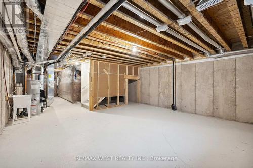 7789 Kalar Road, Niagara Falls, ON - Indoor Photo Showing Basement