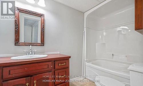 64067 Wellandport Road, Wainfleet, ON - Indoor Photo Showing Bathroom