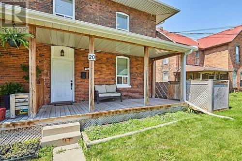 20 Queen Street, Kawartha Lakes, ON - Outdoor