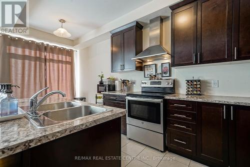 8 Talence Drive, Hamilton, ON - Indoor Photo Showing Kitchen With Double Sink