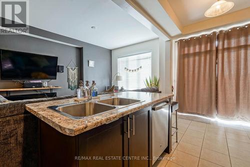 8 Talence Drive, Hamilton, ON - Indoor Photo Showing Kitchen With Double Sink