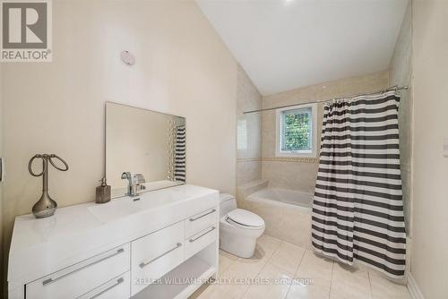 1616 Twelve Mile Lake Road, Minden Hills, ON - Indoor Photo Showing Bathroom