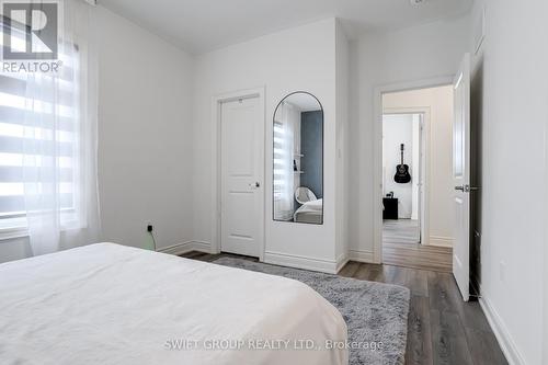 179 Great Falls Boulevard, Hamilton, ON - Indoor Photo Showing Bedroom