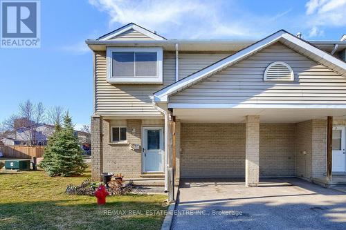 1 - 125 Sekura Crescent, Cambridge, ON - Outdoor