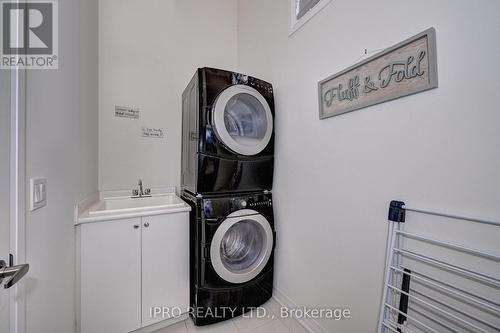 66 John Carpenter Road, North Dumfries, ON - Indoor Photo Showing Laundry Room