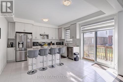 66 John Carpenter Road, North Dumfries, ON - Indoor Photo Showing Kitchen With Upgraded Kitchen