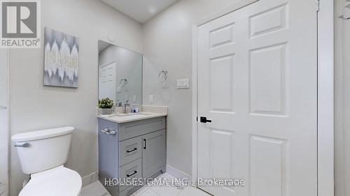 100 Fairway Road N, Kitchener, ON - Indoor Photo Showing Bathroom