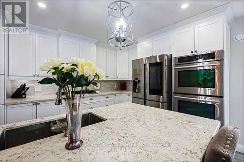 2 Cedar Grove Road, Mono, ON - Indoor Photo Showing Kitchen With Stainless Steel Kitchen