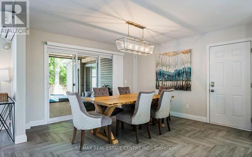 2 Cedar Grove Road, Mono, ON - Indoor Photo Showing Dining Room