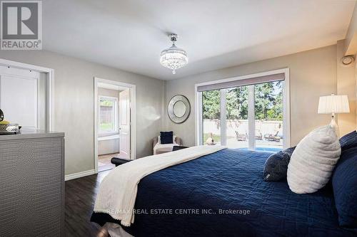 2 Cedar Grove Road, Mono, ON - Indoor Photo Showing Bedroom