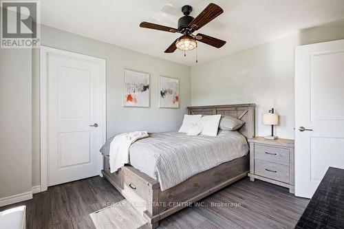 2 Cedar Grove Road, Mono, ON - Indoor Photo Showing Bedroom