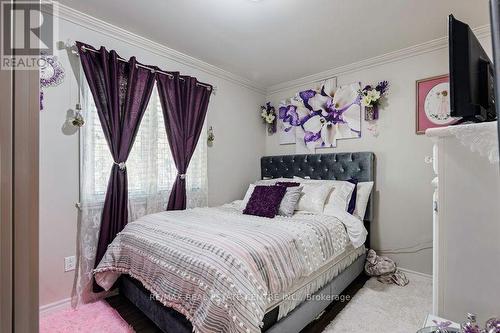 2 Cedar Grove Road, Mono, ON - Indoor Photo Showing Bedroom