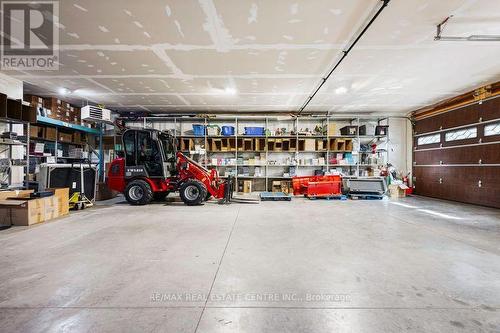 2 Cedar Grove Road, Mono, ON - Indoor Photo Showing Garage