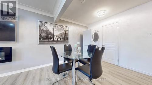 374 Book Road, Grimsby, ON - Indoor Photo Showing Dining Room