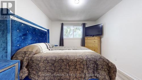 374 Book Road, Grimsby, ON - Indoor Photo Showing Bedroom