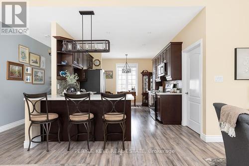 148 Pineridge Gate, Gravenhurst, ON - Indoor Photo Showing Dining Room