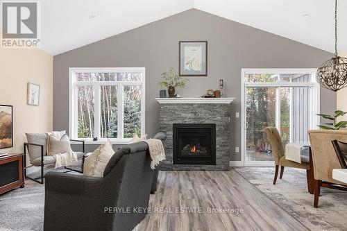 148 Pineridge Gate, Gravenhurst, ON - Indoor Photo Showing Living Room With Fireplace