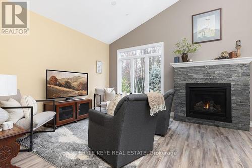 148 Pineridge Gate, Gravenhurst, ON - Indoor Photo Showing Living Room With Fireplace