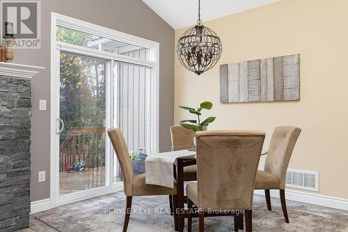 148 Pineridge Gate, Gravenhurst, ON - Indoor Photo Showing Dining Room