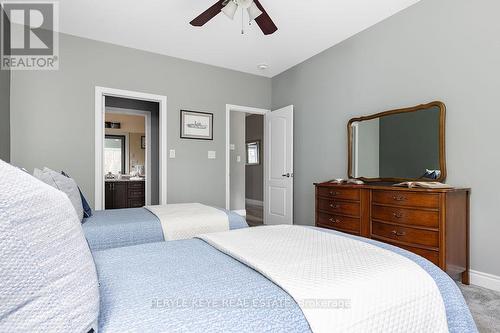 148 Pineridge Gate, Gravenhurst, ON - Indoor Photo Showing Bedroom