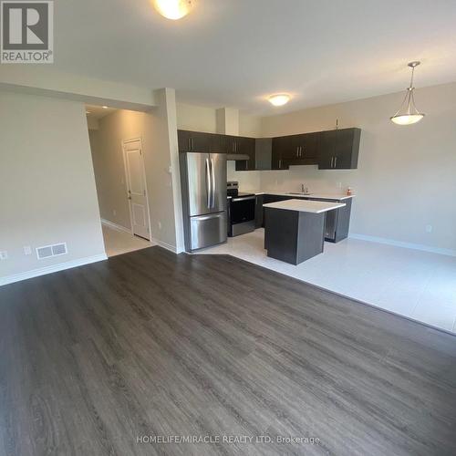 89 Sunflower Place, Welland, ON - Indoor Photo Showing Kitchen