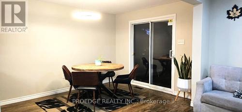 18 Dawn Ridge Drive, Kitchener, ON - Indoor Photo Showing Dining Room